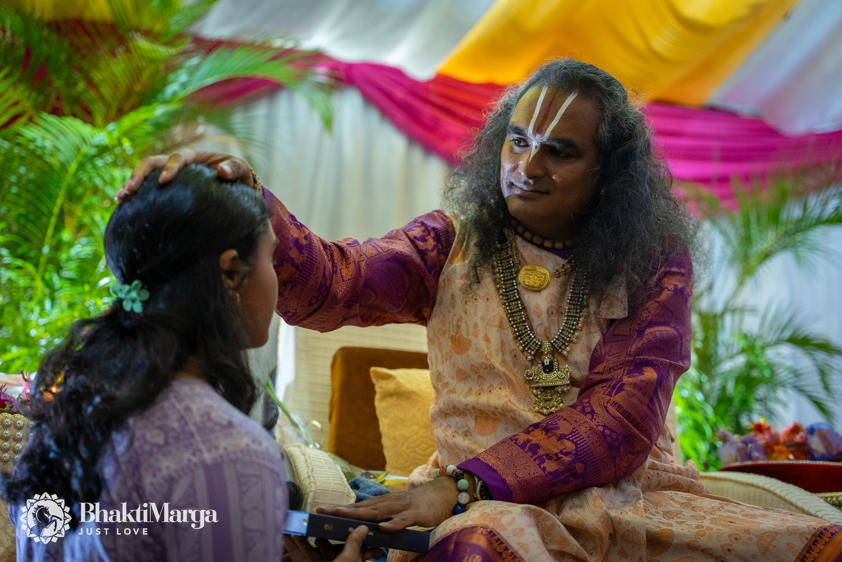 Darshan cu Paramahamsa Vishwananda